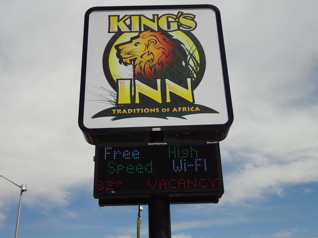 Kings Inn Коуди Екстериор снимка